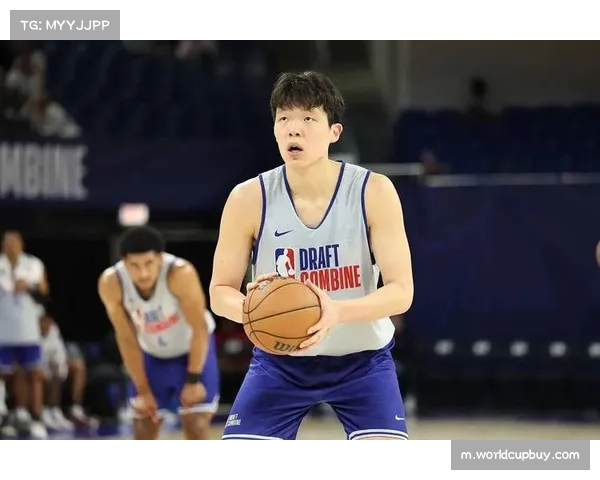 杨瀚森数据平凡却展现潜力 未来有望成为球队中坚力量